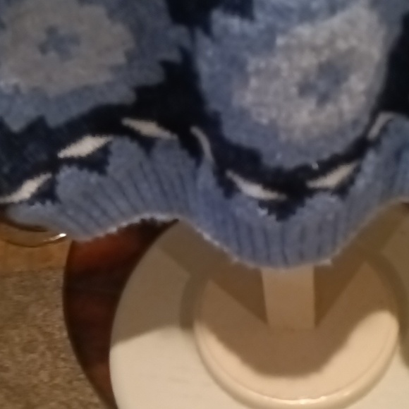 Grand KNITWEAR acrylic geometrically designed sweater w fringe trim Size Lg (14) - Picture 10 of 13